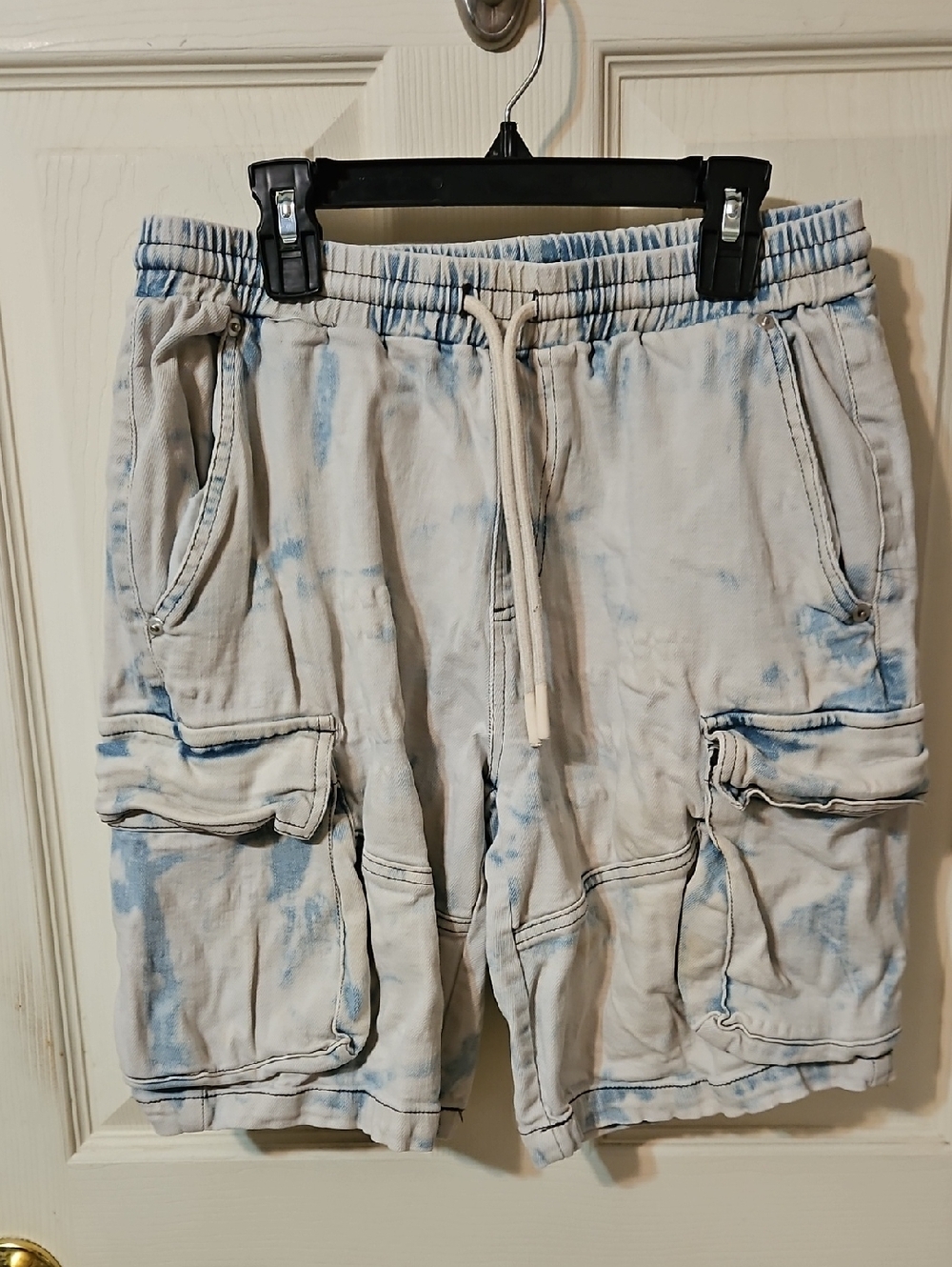 Forever 21 Men's Light Blue Tie-Dye Denim Cargo Shorts